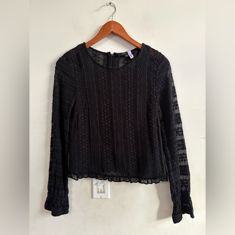 SOLD OUT - Picture 4 of 5